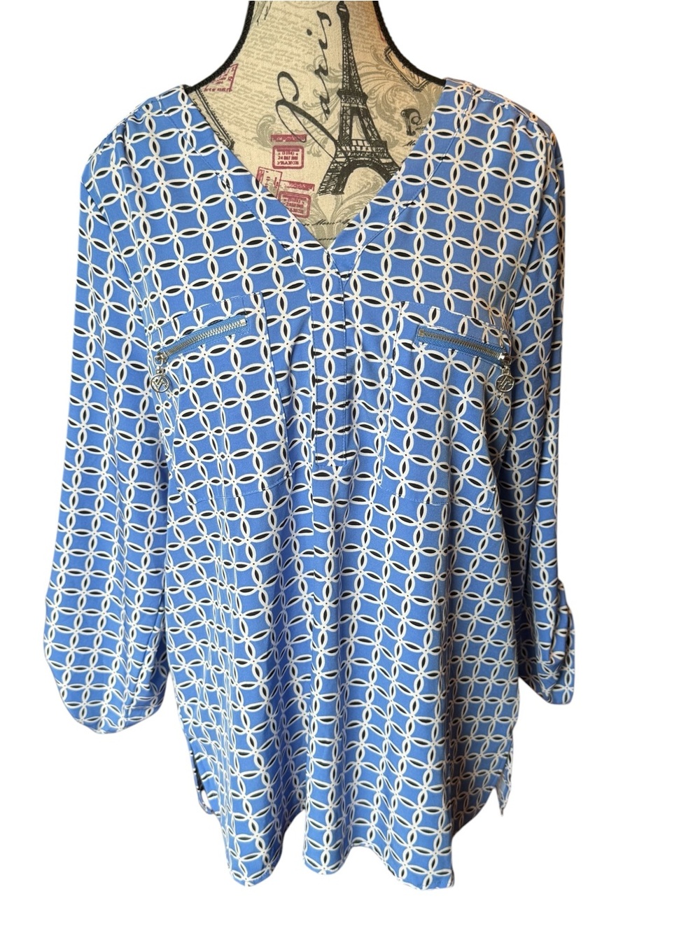 Adrienne Vittadini Blue and White Geometric V-Neck Tunic